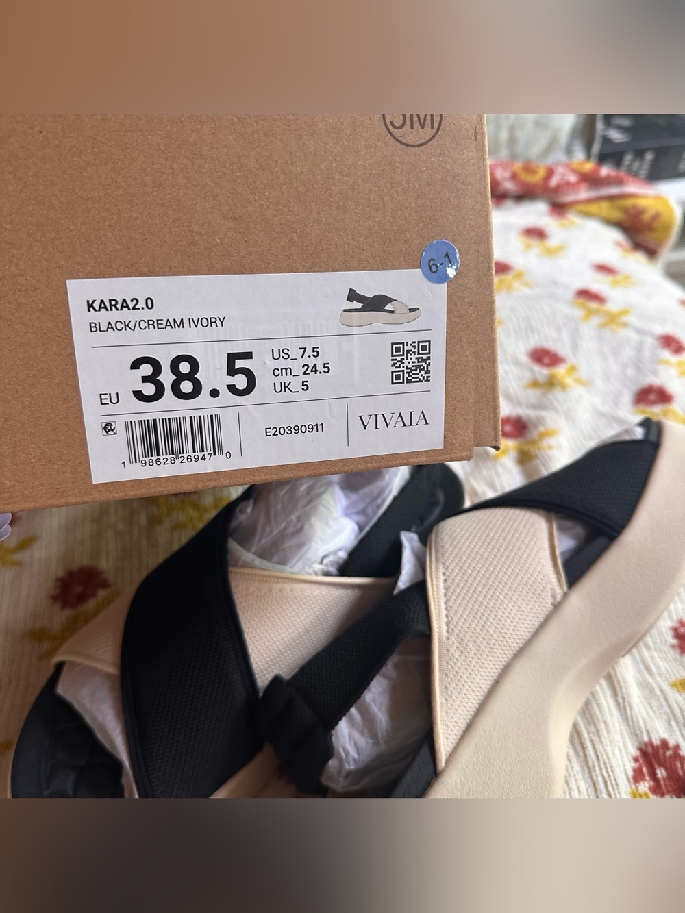 New NIB Vivaia AdaptAll Walker Sandals Kara 2.0 black ivory sling back 7.5 - Picture 8 of 13